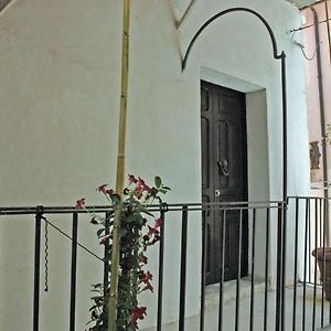 Borgo Petelia, Casa Mannarino, Suite Lucrezia Стронголи Exterior photo