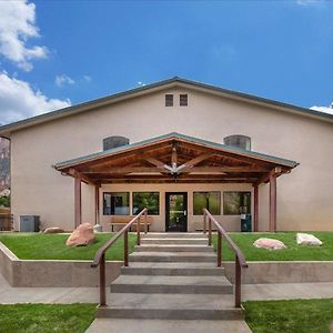 Zion Campfire Lodge At Zion Park, Ascend Hotel Collection Спрингдейл Exterior photo