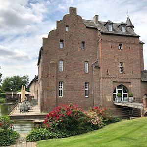 Отель Burg Obbendorf Niederzier Exterior photo