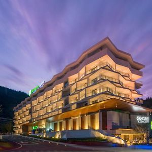 Holiday Inn Express Qiliping, An Ihg Hotel Эмэйшань Exterior photo