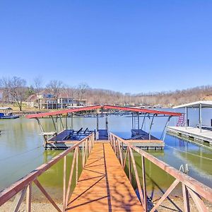 Waterfront Lake Of The Ozarks Cabin With Boat Dock! Камдентон Exterior photo