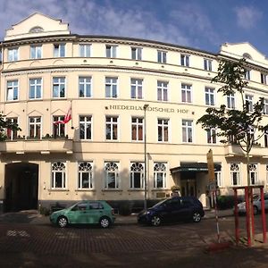 Hotel Niederlaendischer Hof Шверин Exterior photo