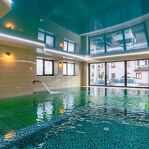 Amarena Spa Hotel - Breakfast Included In The Price Spa Swimming Pool Sauna Hammam Jacuzzi Restaurant Inexpensive And Delicious Food Parking Area Barbecue 400 M To Bukovel Lift 1 Room And Cottages Exterior photo