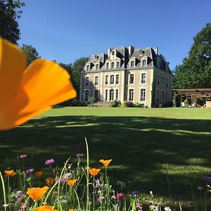 Bed and Breakfast Chateau Des Essards Avec Piscine Et Jacuzzi Ланже Exterior photo