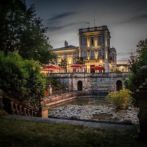 Отель Chateau Du Clos De La Ribaudiere - Teritoria Чассенеуил-Ду-Поитоу Exterior photo