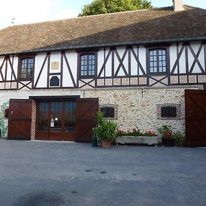 Bed and Breakfast Le Domaine Du Cellier Сезанн Exterior photo