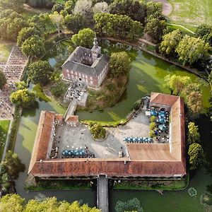 Bed and Breakfast Landgoed Kasteel Limbricht Exterior photo