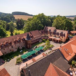 Schlosshotel Weyberhoefe Хёсбах Exterior photo