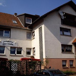 Отель Landgasthof Zur Linde Munchhausen Exterior photo