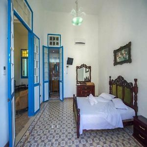 Hostal Drobles Guesthouse Neptuno Гавана Exterior photo