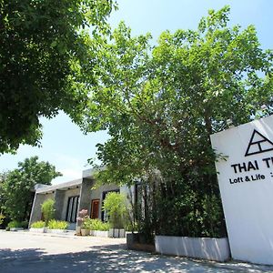 Thai Thani Loft & Life Лампхун Exterior photo