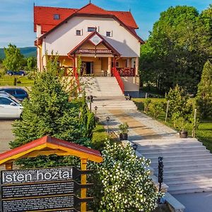 Borhotel Sziluett Farkasmaly Дьёндьёш Exterior photo