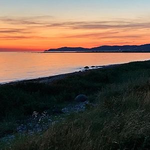 Отель Visit Oerestrand Strandbaden Exterior photo