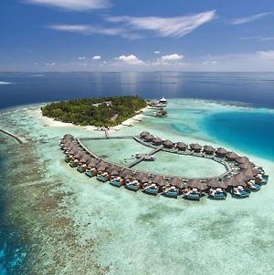 Отель Baros Maldives Мале Exterior photo